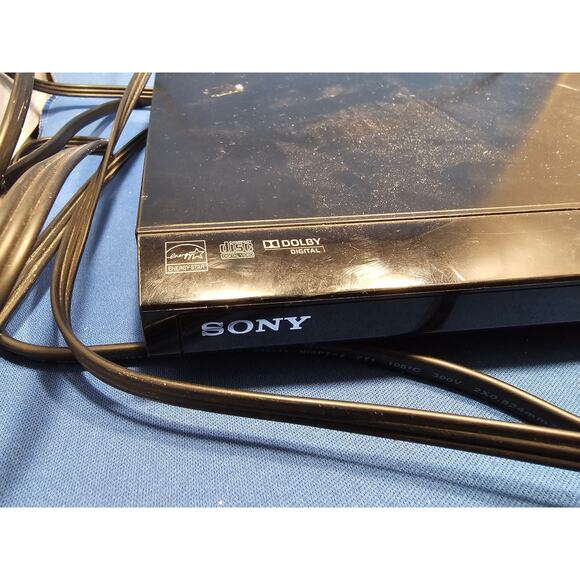 Sony DVD CD Player Model DVP-SR210P - tested - Picture 2 of 8